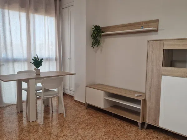 Piso en avenida Don Juan de Borbon, 3 - Foto 2