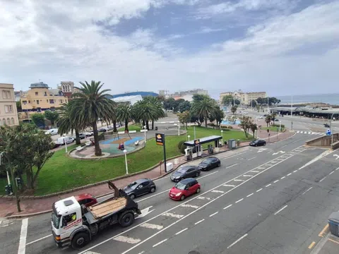 Piso en plaza Portugal, 7