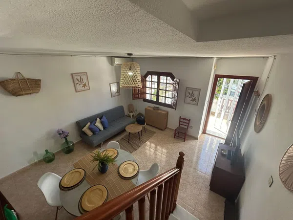 Chalet adosado en Calle Río Nalón, 19, Los Cuarteros - Foto 1