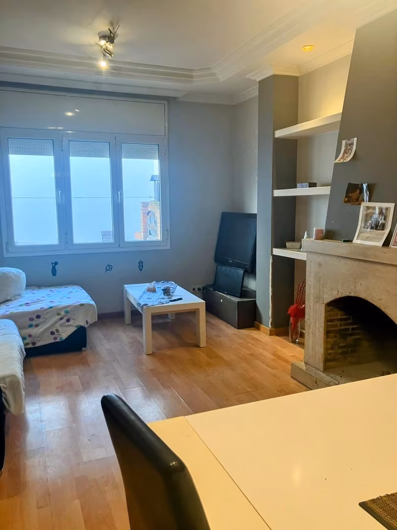 Casa adosada en  Carrer de la Circumval lació Baixa 37 - Foto 2