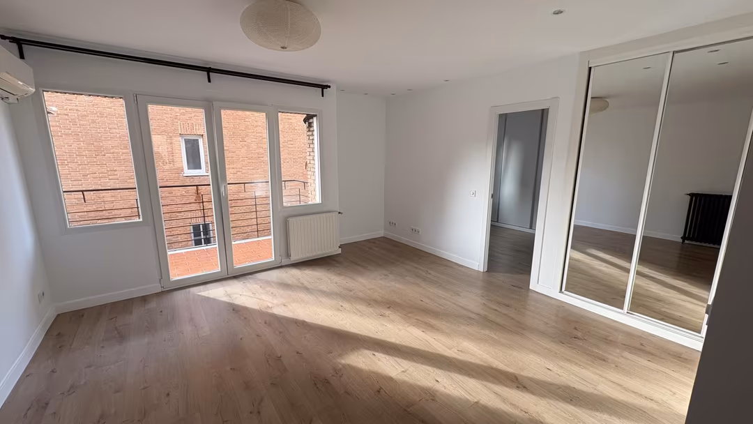 Piso en  Calle de Amaniel 8 - Foto 6