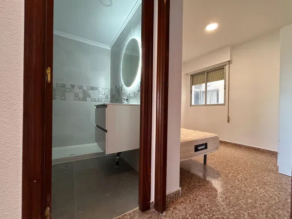 Piso en calle Castellet, 6 - Foto 2