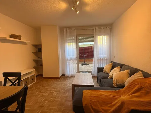 Piso en calle de Miami, 14