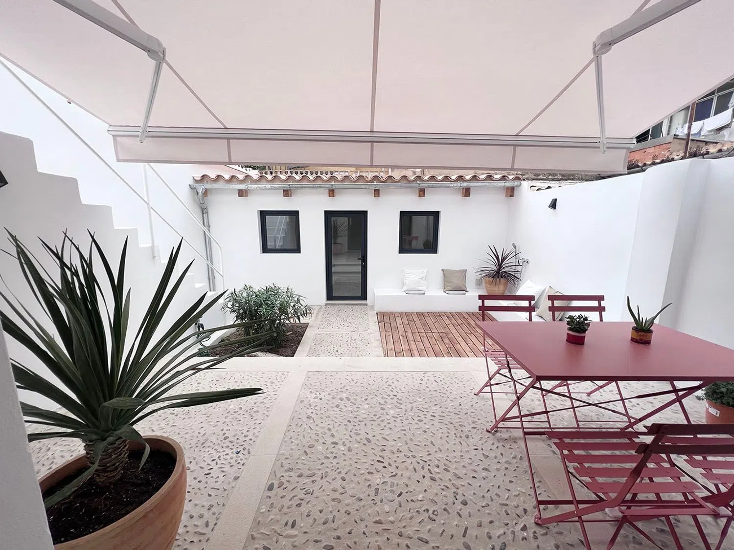 Chalet adosado en calle d'Alòs, 15 - Foto 1