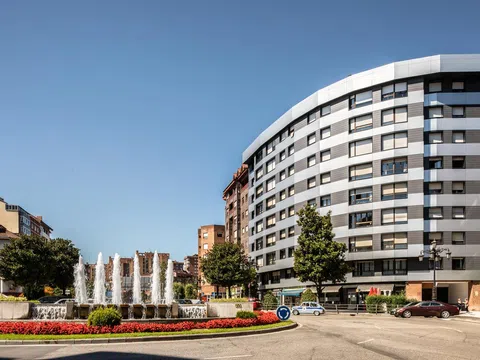 Piso en calle Arzobispo Guisasola, 44