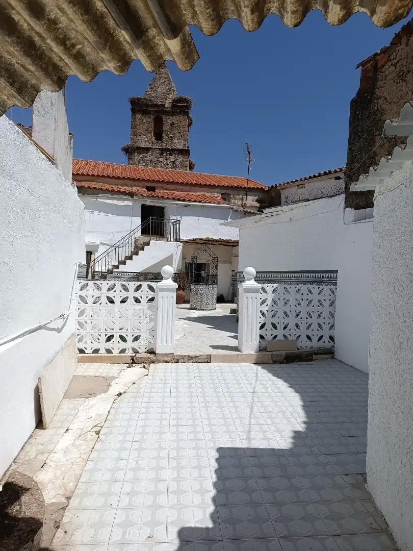 Casa adosada en  Calle Ángel Arias 9 - Foto 9