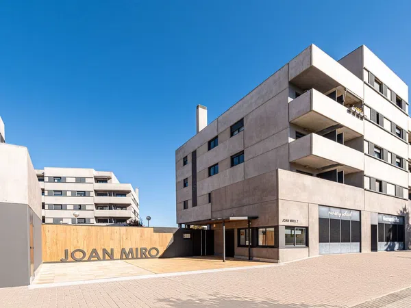 Piso en avenida Joan Miró