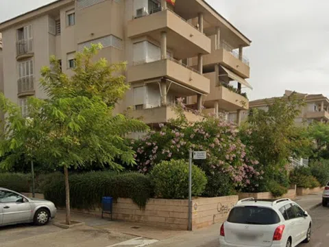 Piso en calle de Castelló, 7