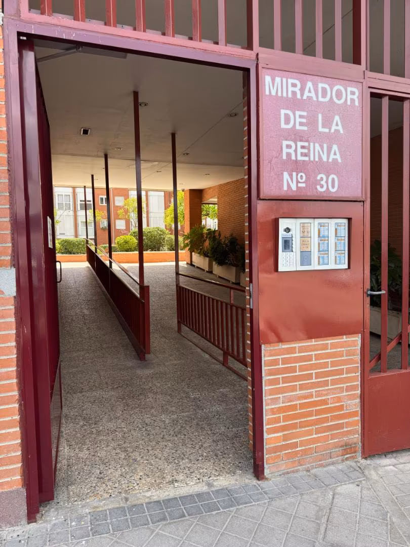 Piso en  Calle del Mirador de la Reina 30 - Foto 1